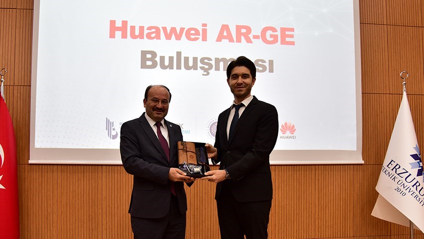 Huawei Ar-Ge buluşması’nın açılış programı ETÜ ev sahipliğinde gerçekleştirildi
