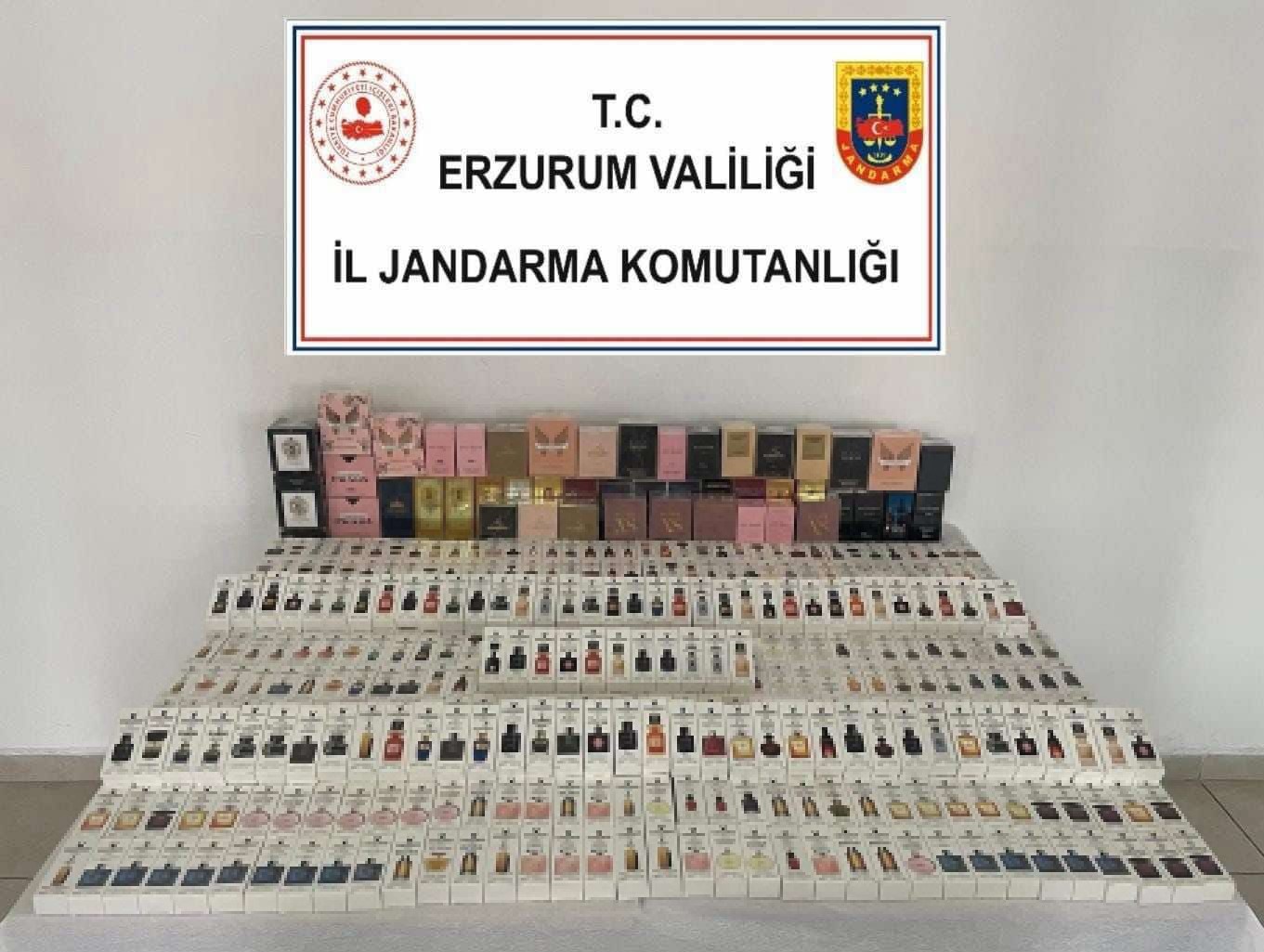 Erzurum&rsquo;da g&uuml;mr&uuml;k ka&ccedil;ağı parf&uuml;m ele ge&ccedil;irildi
