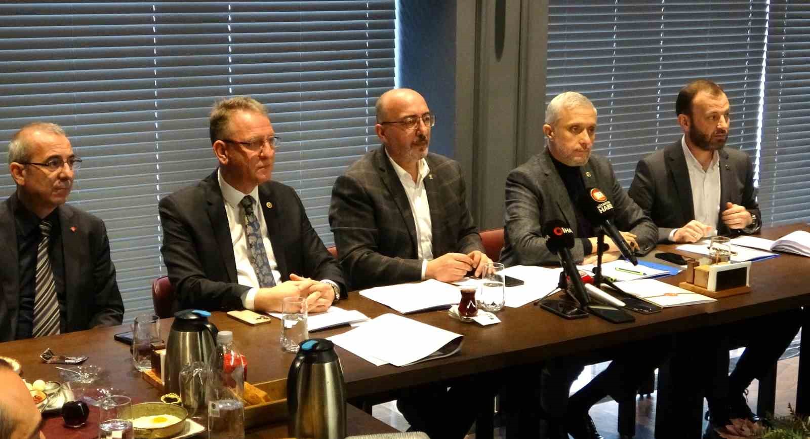 AK Parti Kütahya İl Başkanı Önsay: "Kütahya’da 2002’de 11 bin kişinin çalıştığı bir sanayi sektörü vardı, bugün bu sayı 50 bine ulaştı"