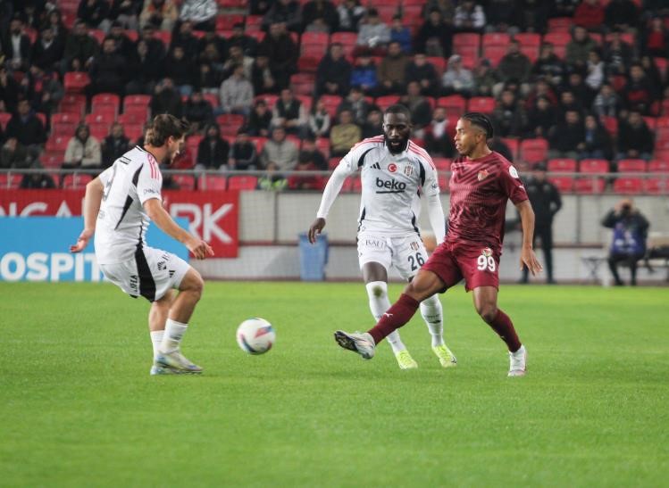 Trendyol S&uuml;per Lig: Hatayspor: 0 - Beşiktaş: 0 (Ma&ccedil; devam ediyor)
