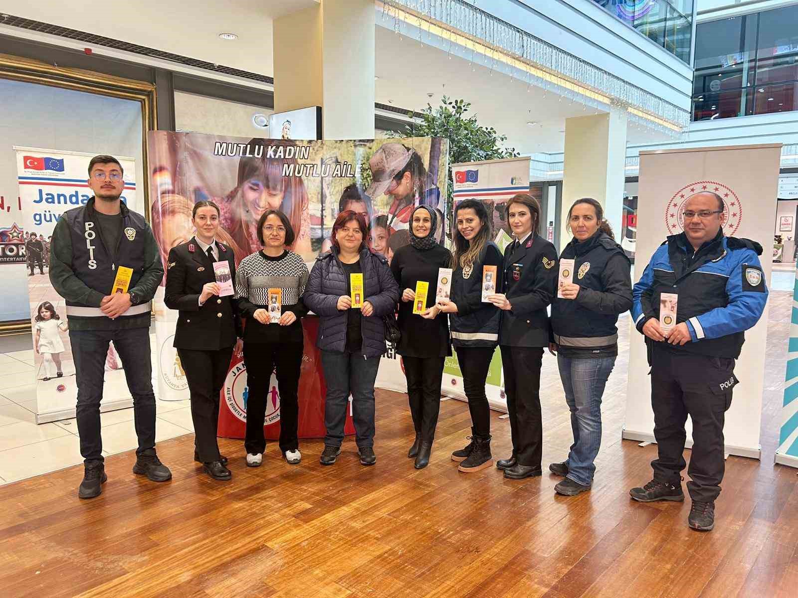 K&uuml;tahya&rsquo;da 48 kadının telefonuna KADES programı y&uuml;klendi
