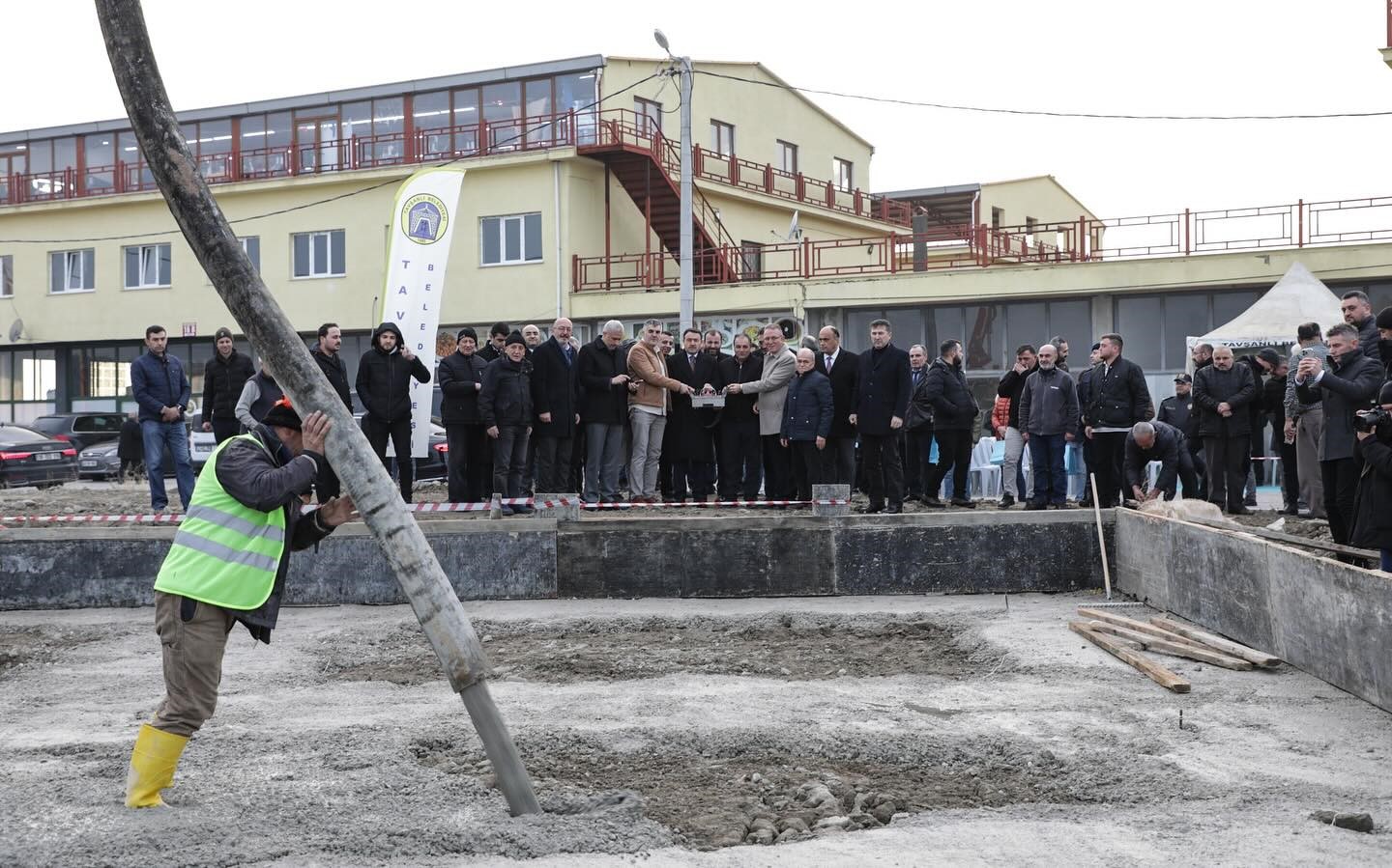 Tavşanlı Ahi Evran Camii’nin temeli dualarla atıldı