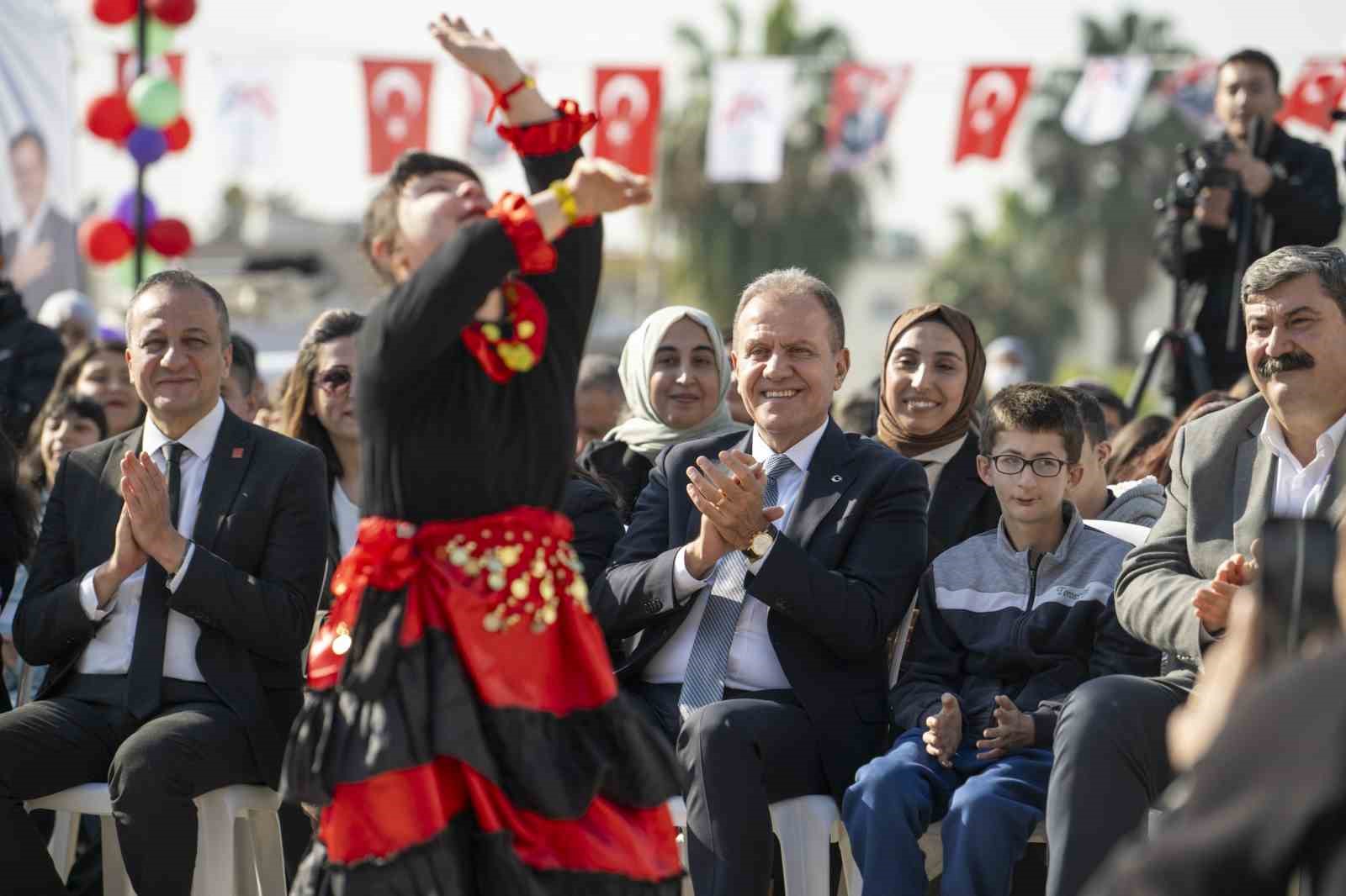 Seçer: "İlklerin belediyesiyiz"
