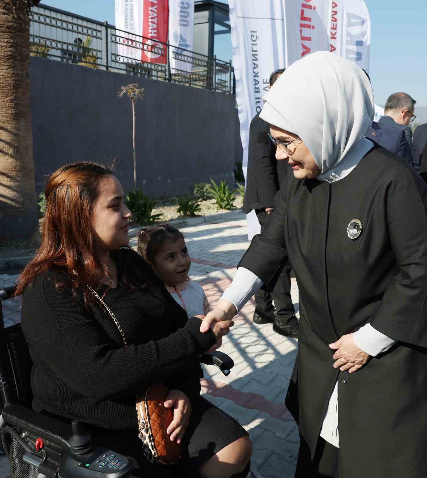 Emine Erdoğan, Hatay Engelli Sosyal Girişimcilik Merkezi’nin açılışını yaptı
