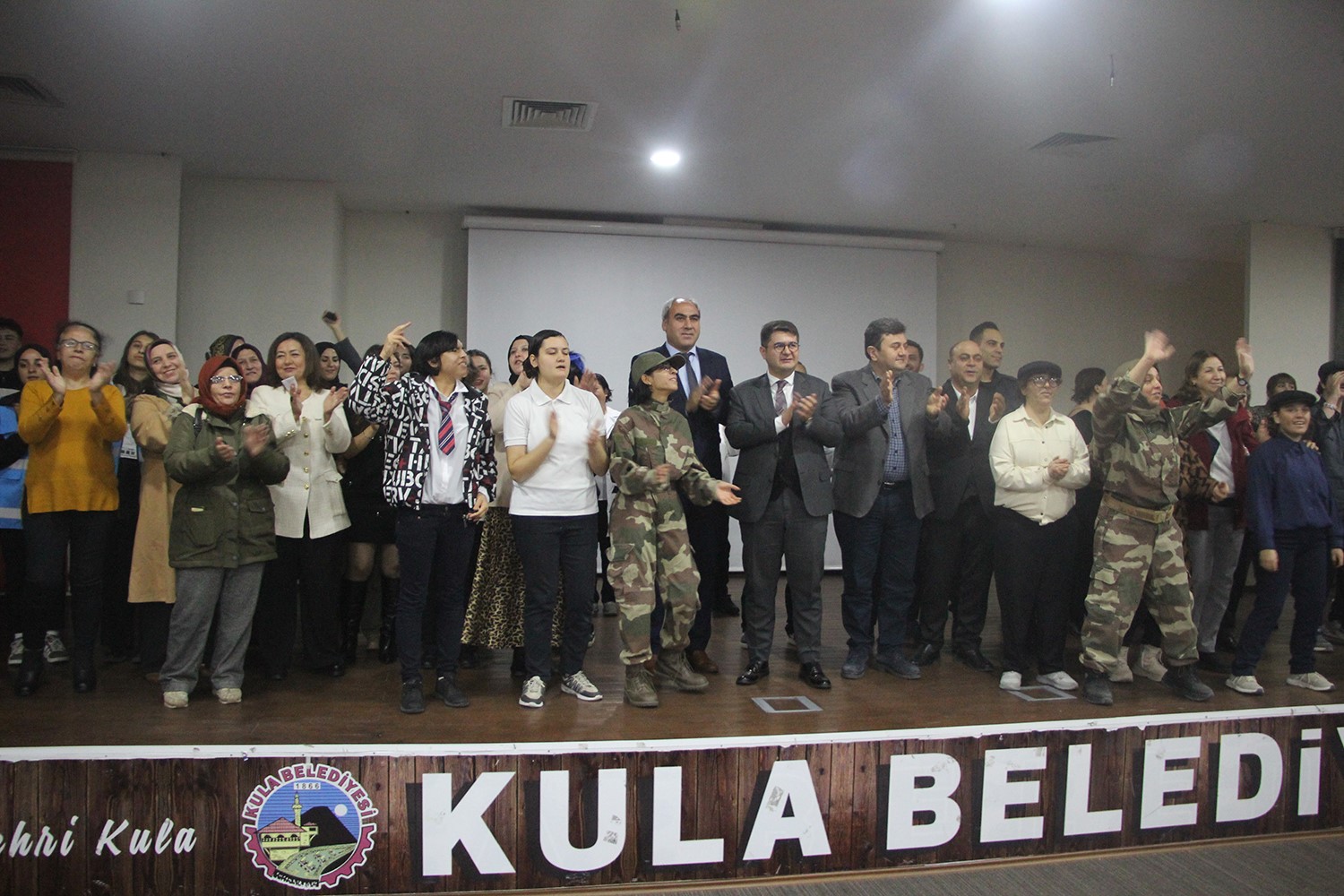 Kula&rsquo;da 3 Aralık D&uuml;nya Engelliler G&uuml;n&uuml; kutlandı
