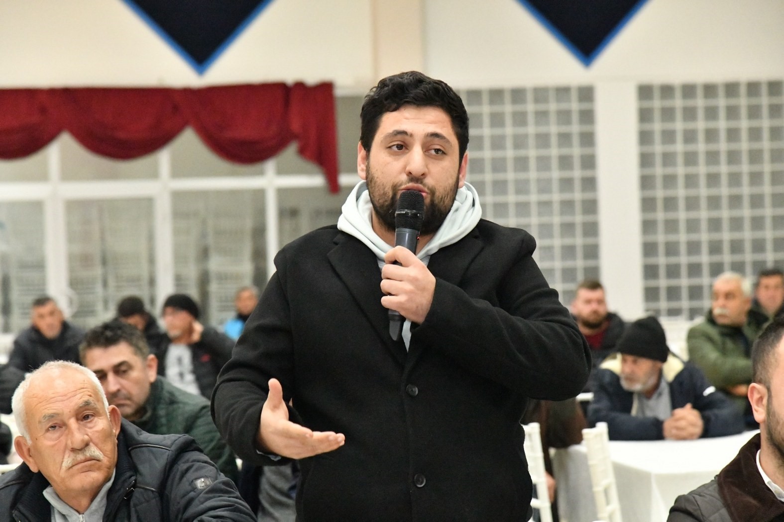 Muradiye&rsquo;nin sorunları B&uuml;y&uuml;kşehir ve Yunusemre belediyelerinin iş birliğiyle &ccedil;&ouml;z&uuml;lecek
