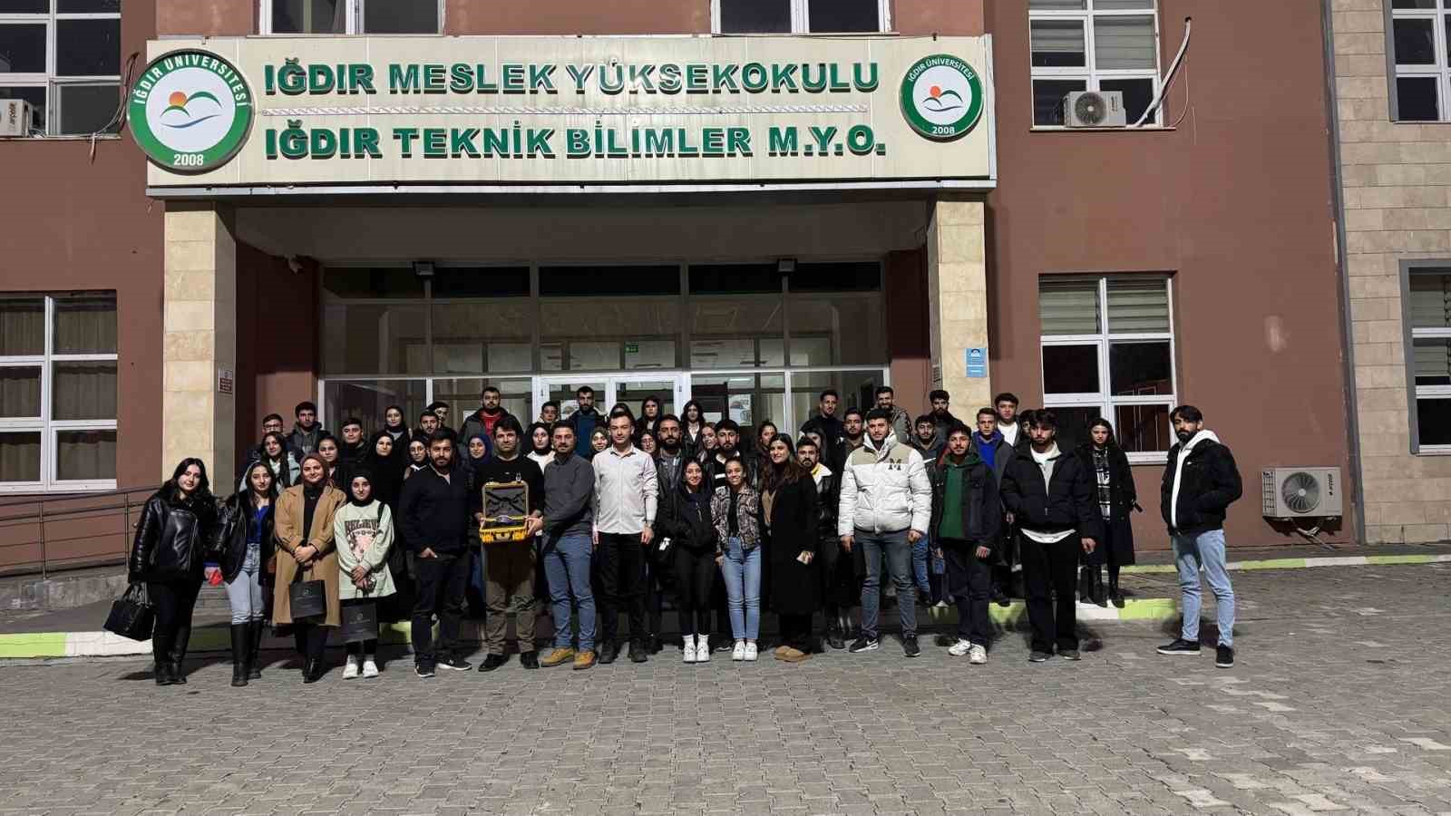 Iğdır Üniversitesinde "Özel Sektörde Haritacılık Faaliyetleri" semineri gerçekleştirildi