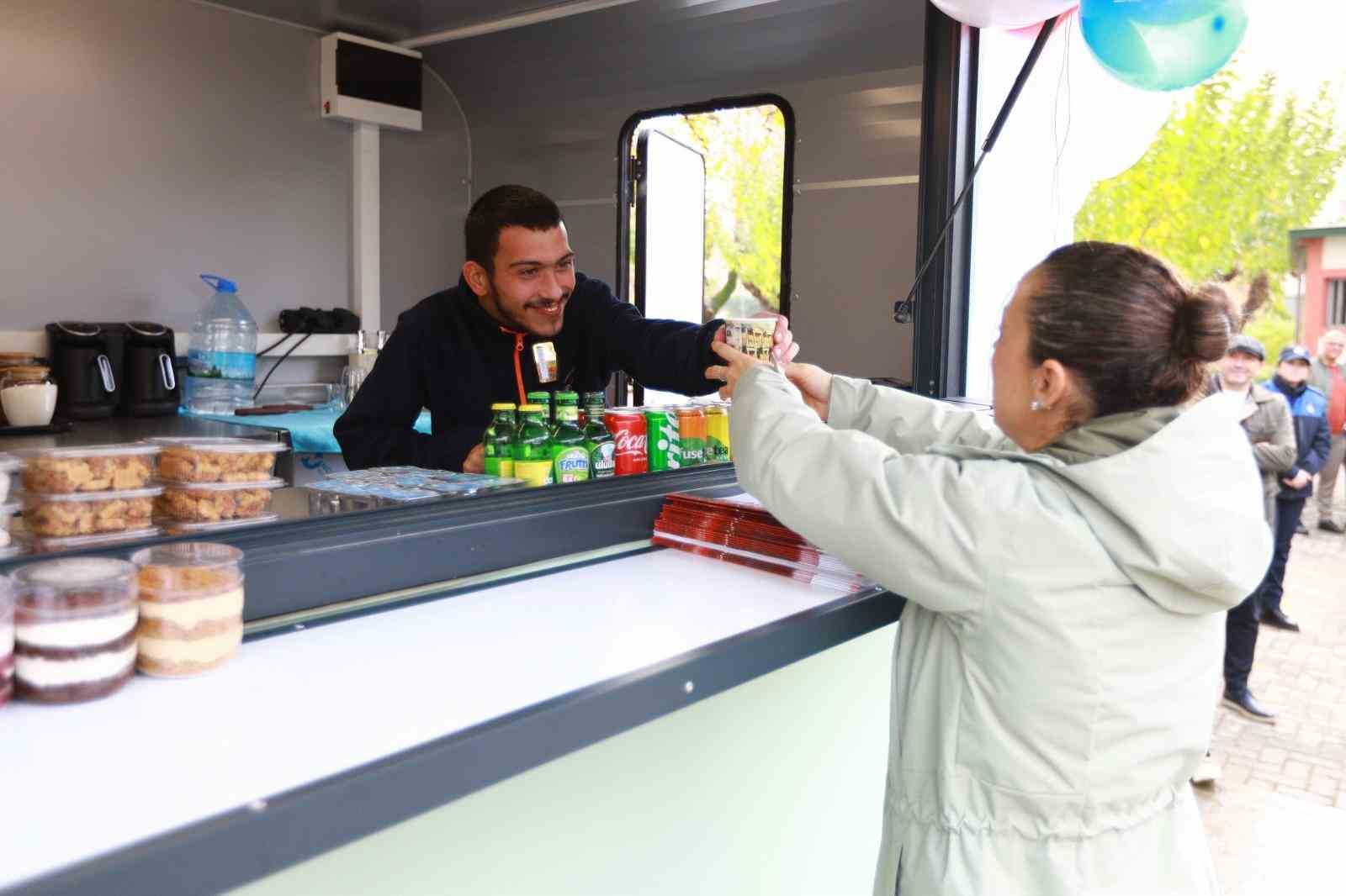 Engelsiz Kafe Selçuk’un hizmetinde
