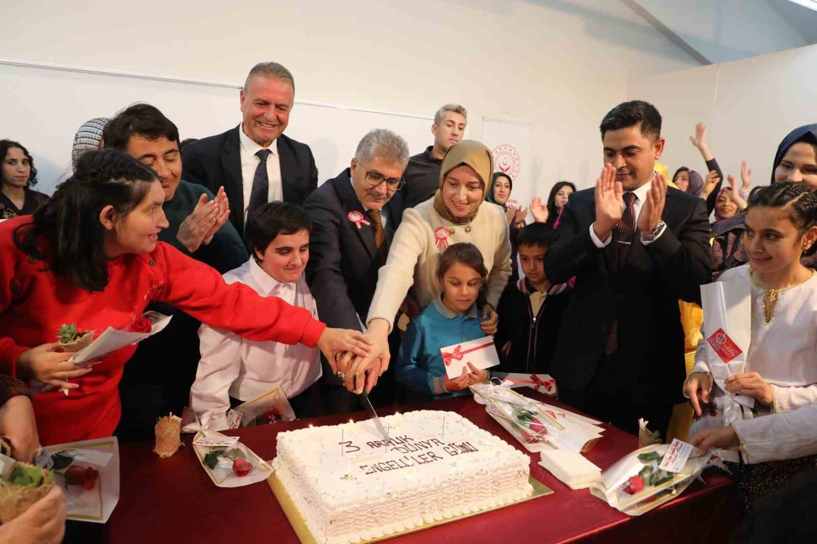 Niğde’de engelliler yeteneklerini sergiledi