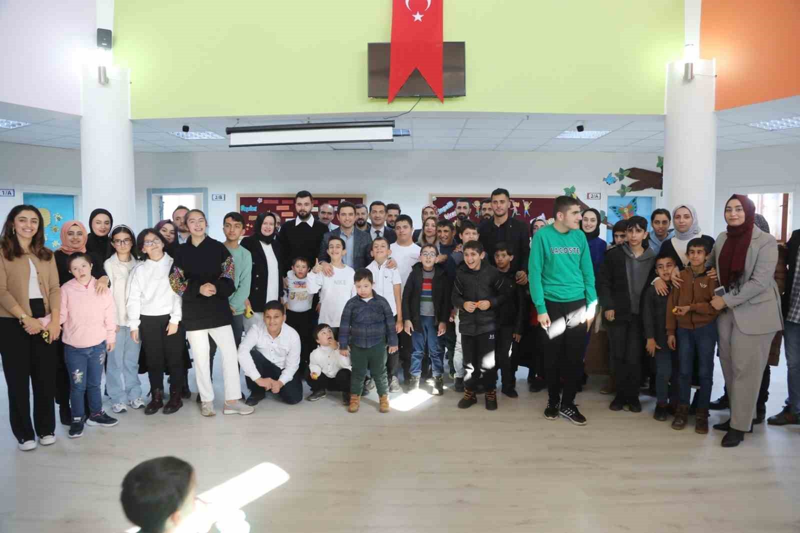 Genç’te 3 Aralık Dünya Engelliler Günü etkinliği