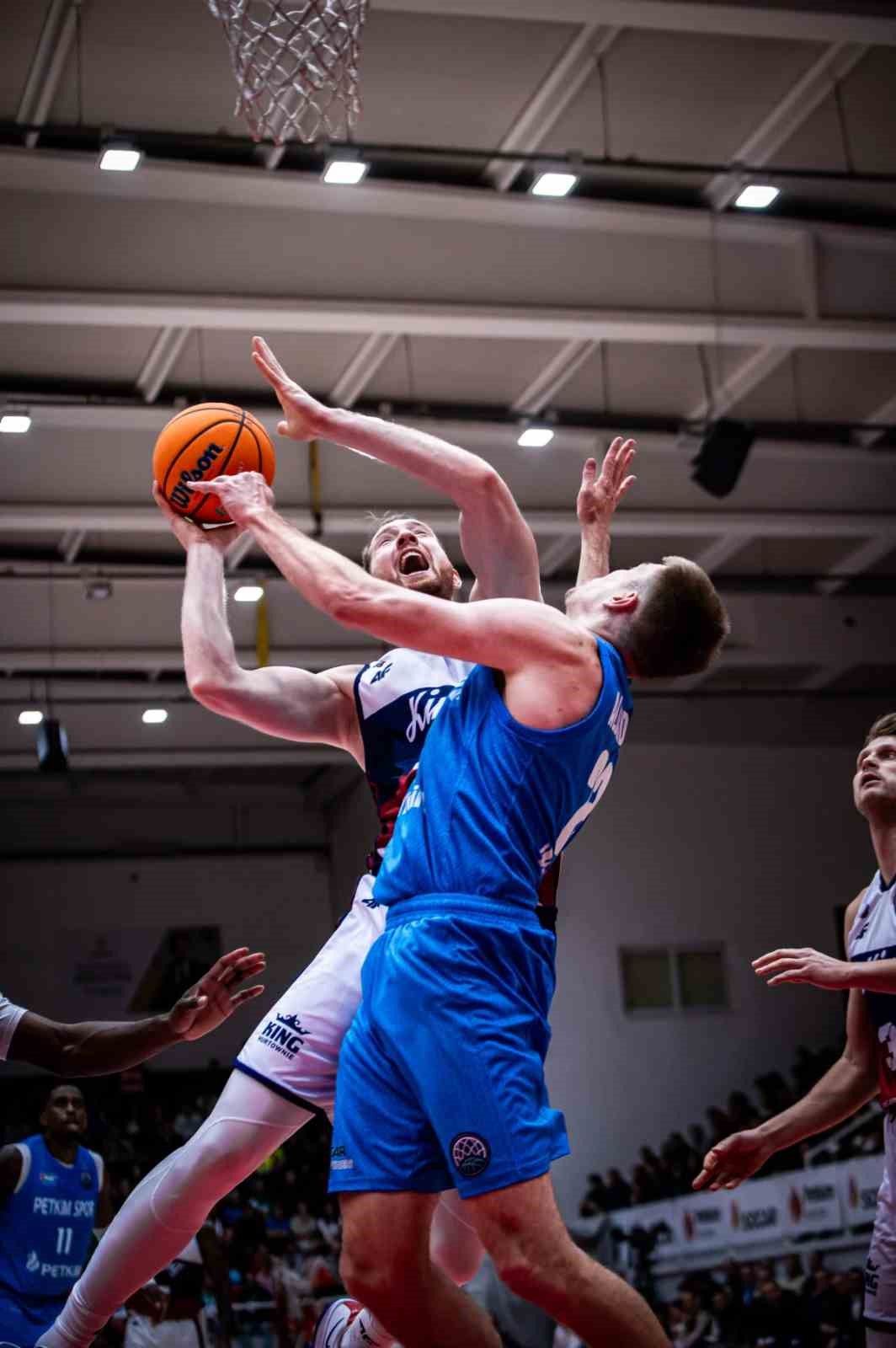 FIBA Şampiyonlar Ligi: Aliağa Petkimspor: 90 - King Szczecin: 63
