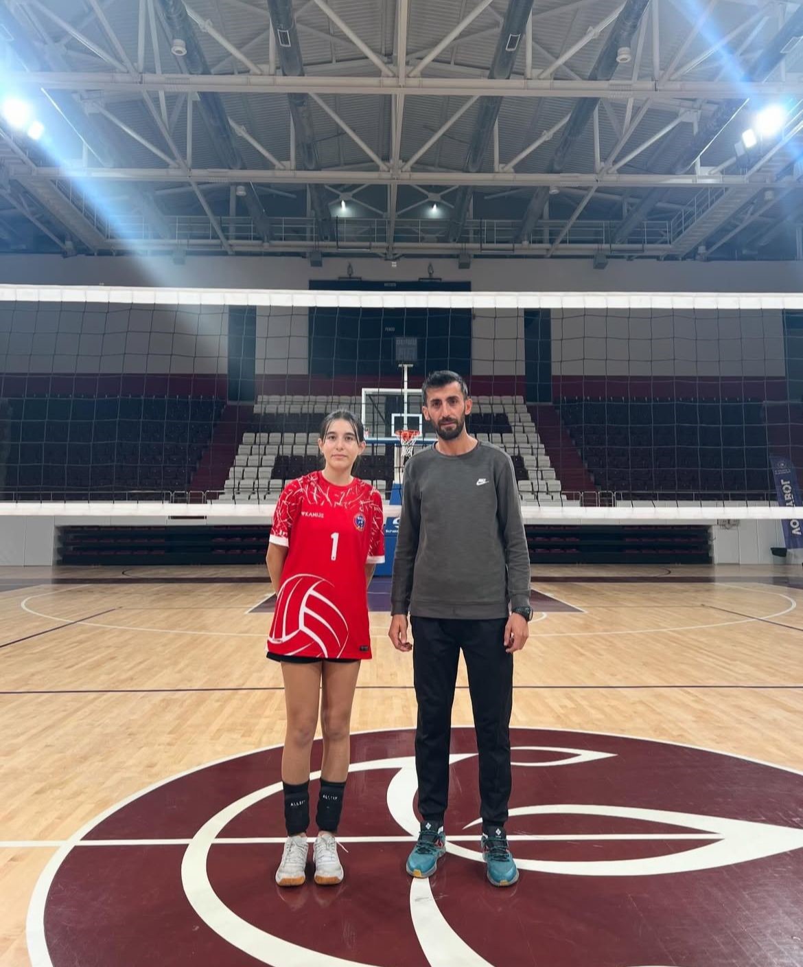 Elazığlı voleybolcu, İtalya’ya transfer oluyor
