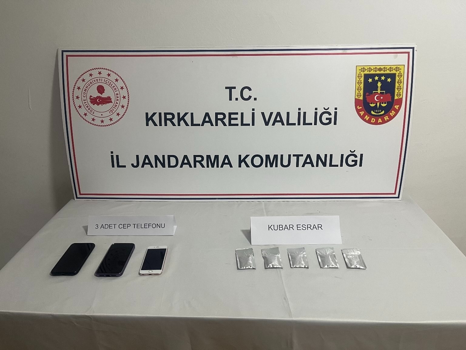 Kırklareli’nde uyuşturucu operasyonu: 5 gözaltı