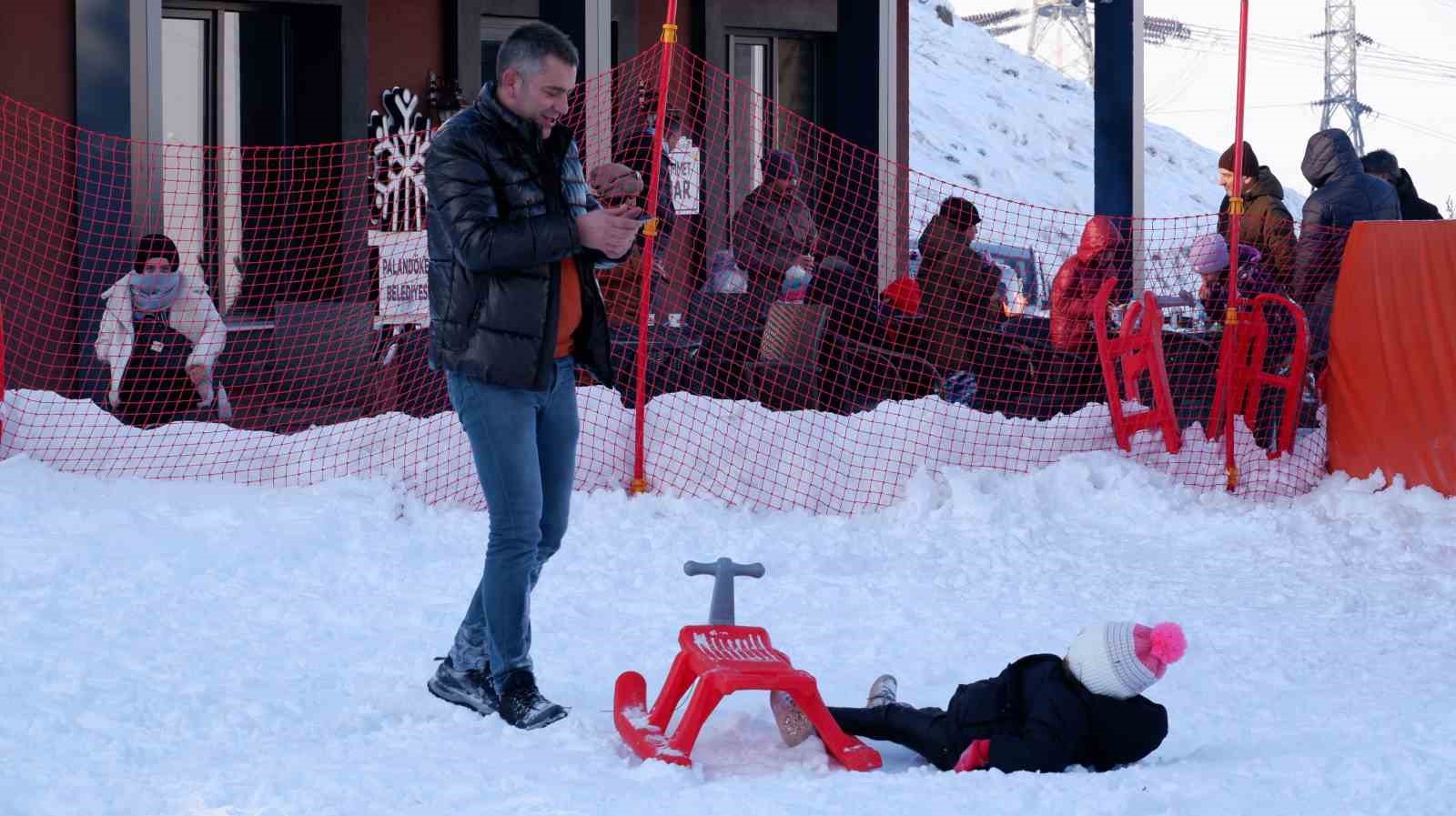 Palandöken’de kızak keyfi
