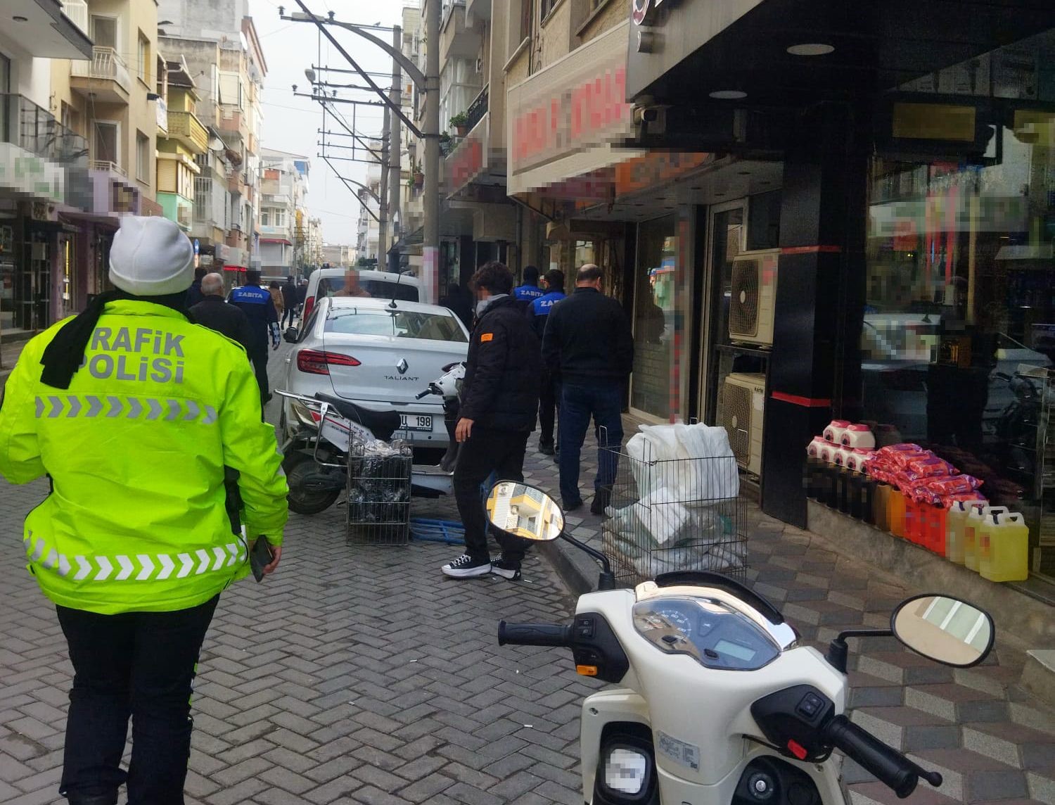 Turgutlu&rsquo;da kaldırım işgallerine sıkı denetim
