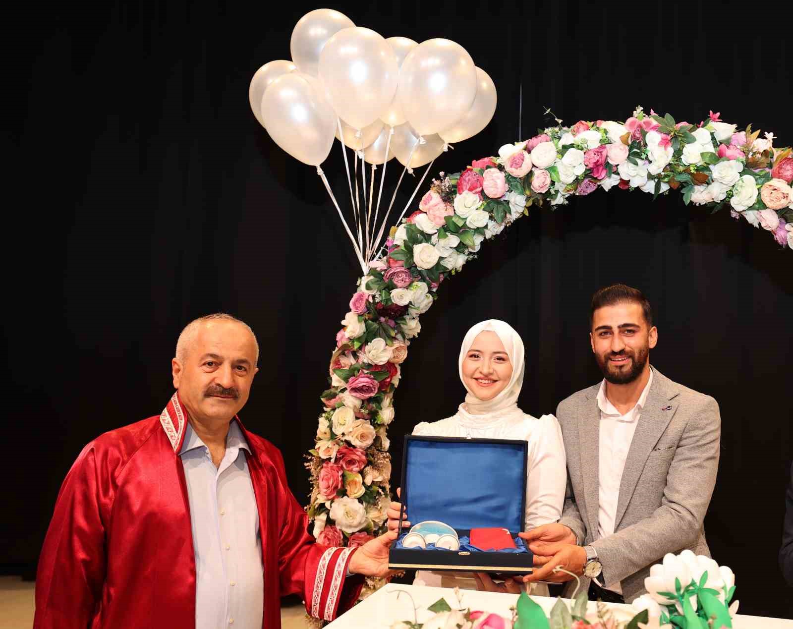 Gebze’de 2 bin 875 çift mutluluğa "evet" dedi
