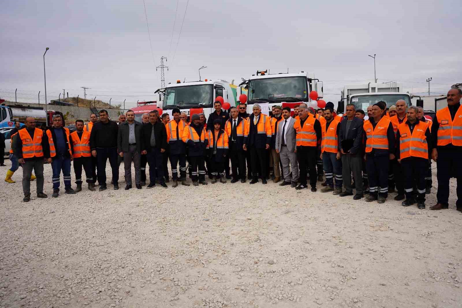 Kahta Belediyesi, hizmet kalitesini yeni araçlarla artırıyor