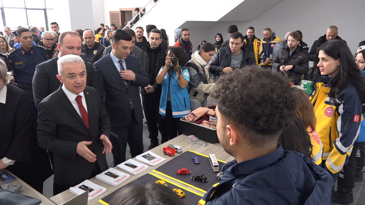 Kırklareli’nde ’Fermuar Sistemi ile Yaşama Yol Ver’ lansmanı yapıldı
