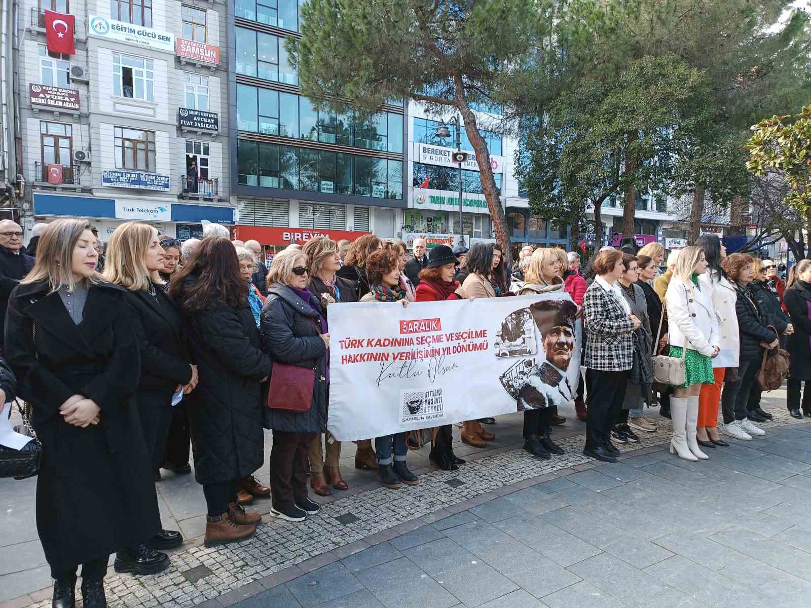 ’5 Aralık Dünya Kadın Hakları Günü’ Samsun’da kutlandı
