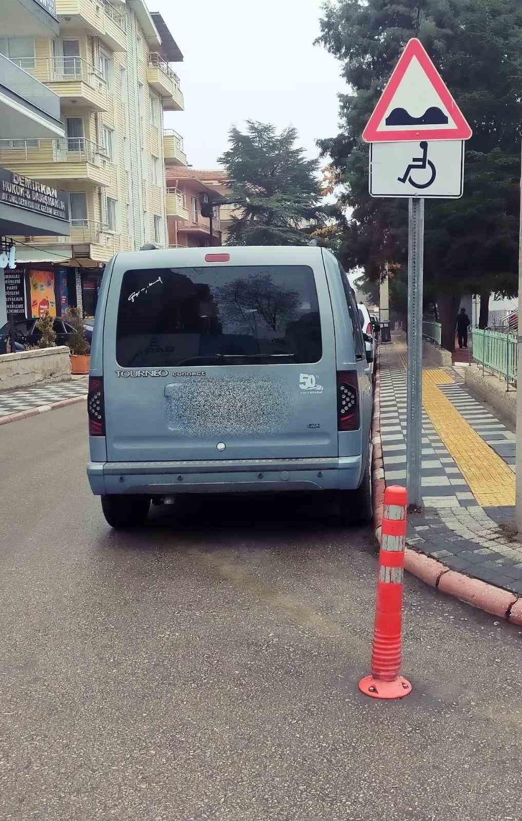 Engelli araç park yerine usulsüz park gerçekleştiren sürücülere yönelik denetim
