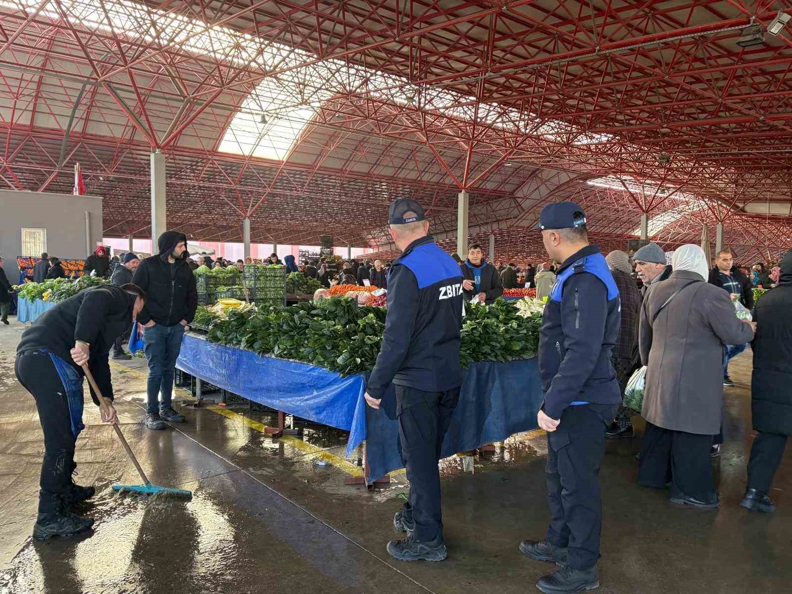 Sincan Belediyesinden pazar ve işyerlerine denetim
