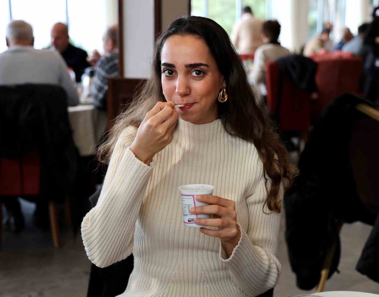 &Uuml;niversite toksin atıcı yoğurt &uuml;retti
