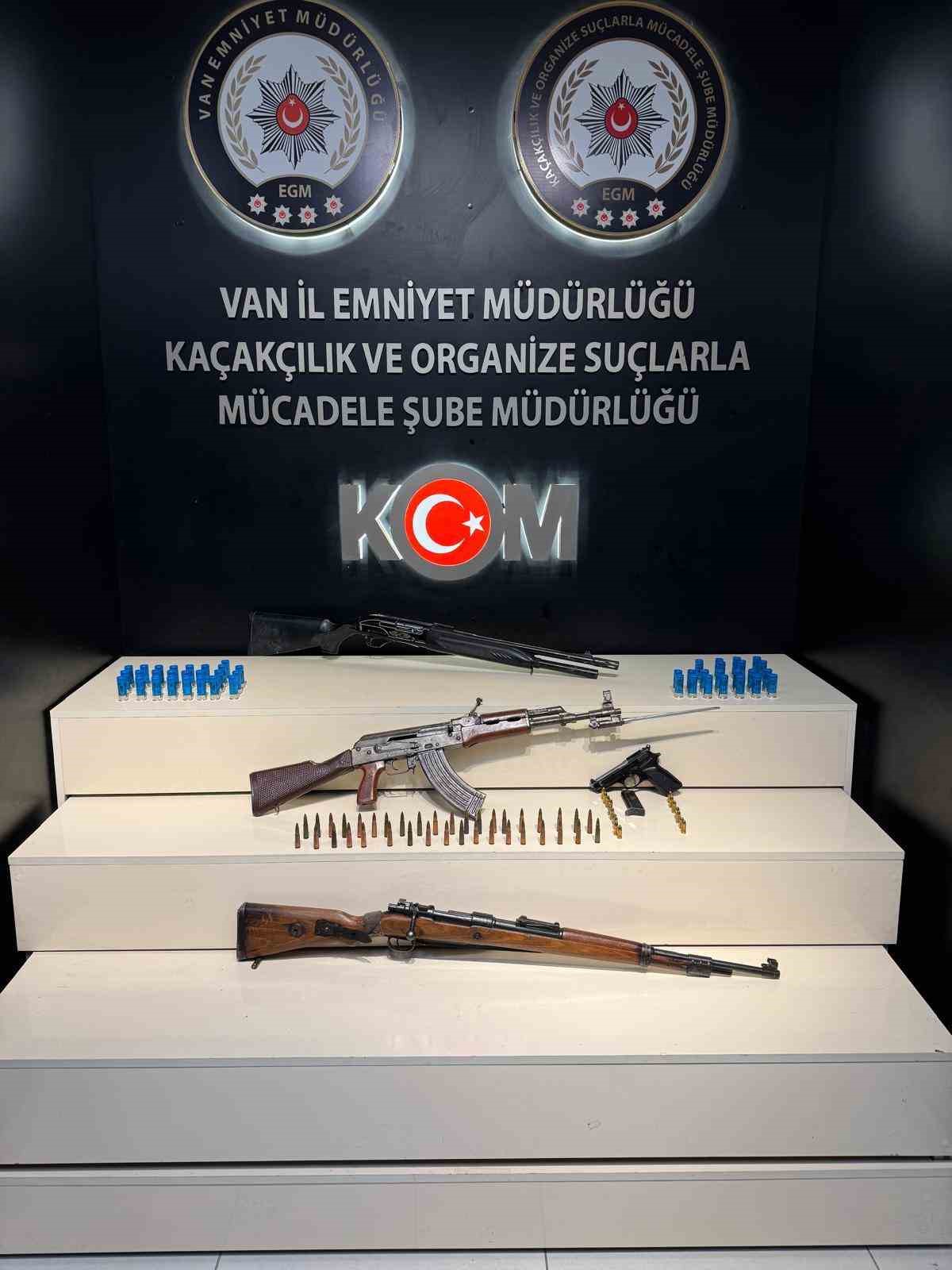 Van’da silah operasyonu