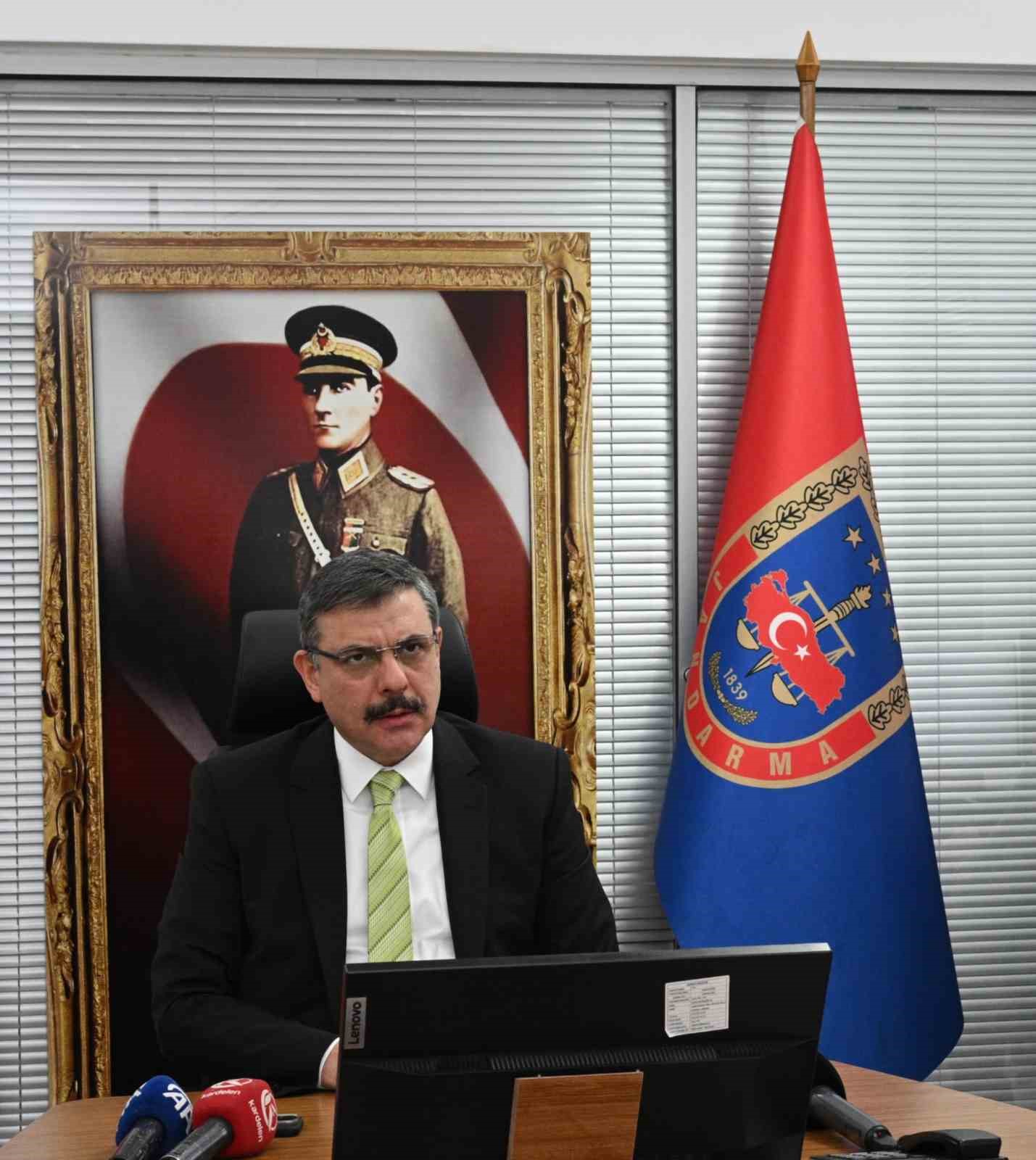 Vali &Ccedil;ift&ccedil;i; &ldquo;Trafik denetimlerinde hedef vatandaşın canını yakmak değil, can ve mal g&uuml;venliklerini sağlamaktır&rdquo;
