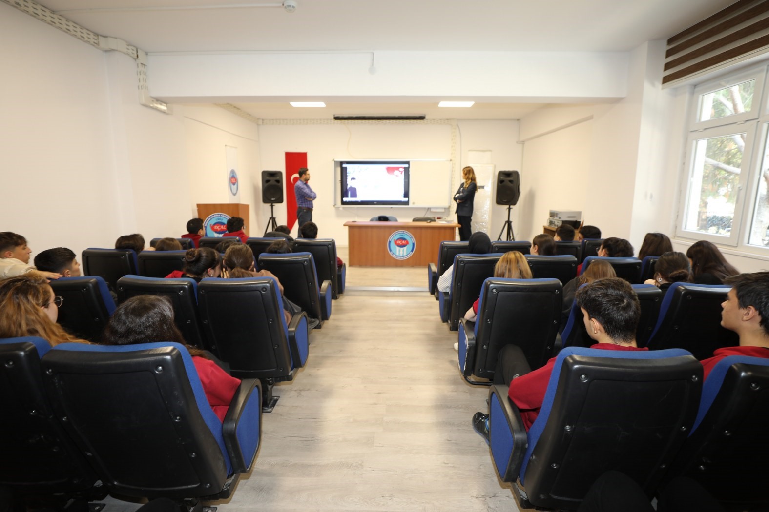 Yunusemre&rsquo;den sıfır atık ve geri d&ouml;n&uuml;ş&uuml;m eğitimi
