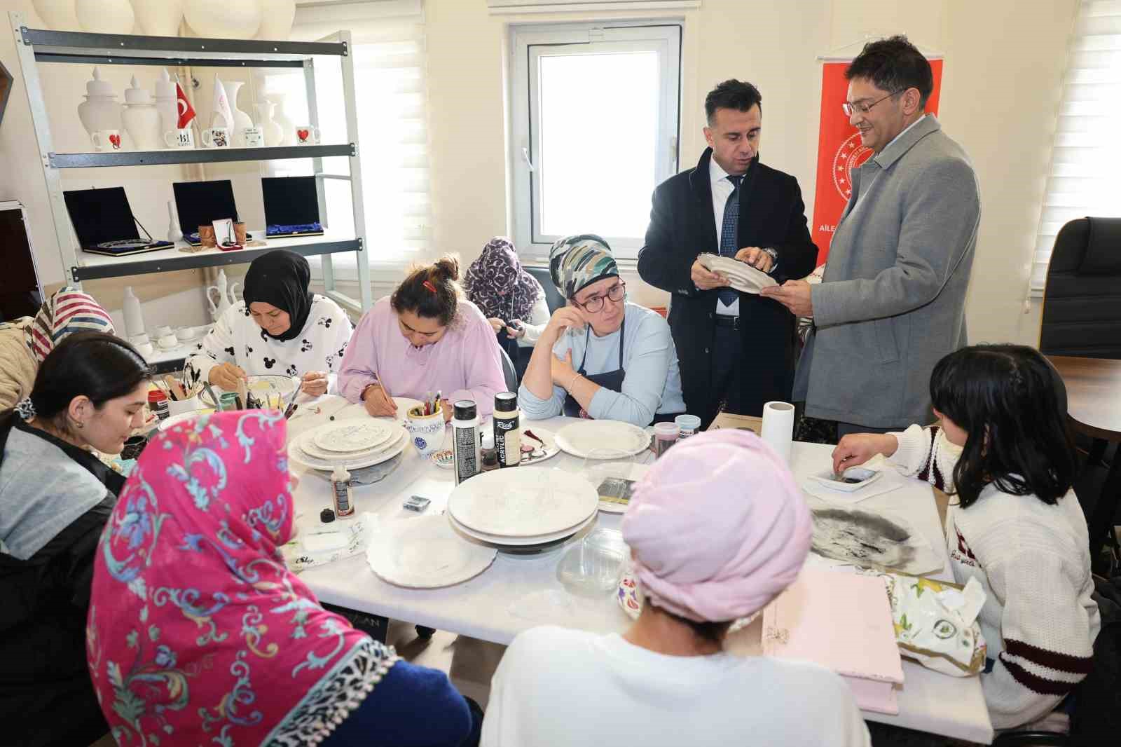 ETB Başkanı Hakan Oral’dan engelsiz yaşam merkezine ziyaret