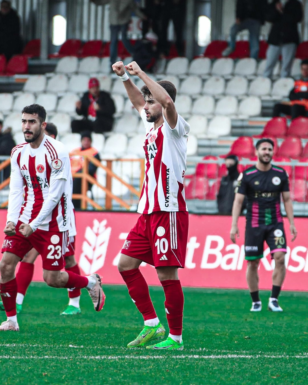 Ziraat Türkiye Kupası: Ümraniyespor: 3 - Isparta 32 Spor: 2
