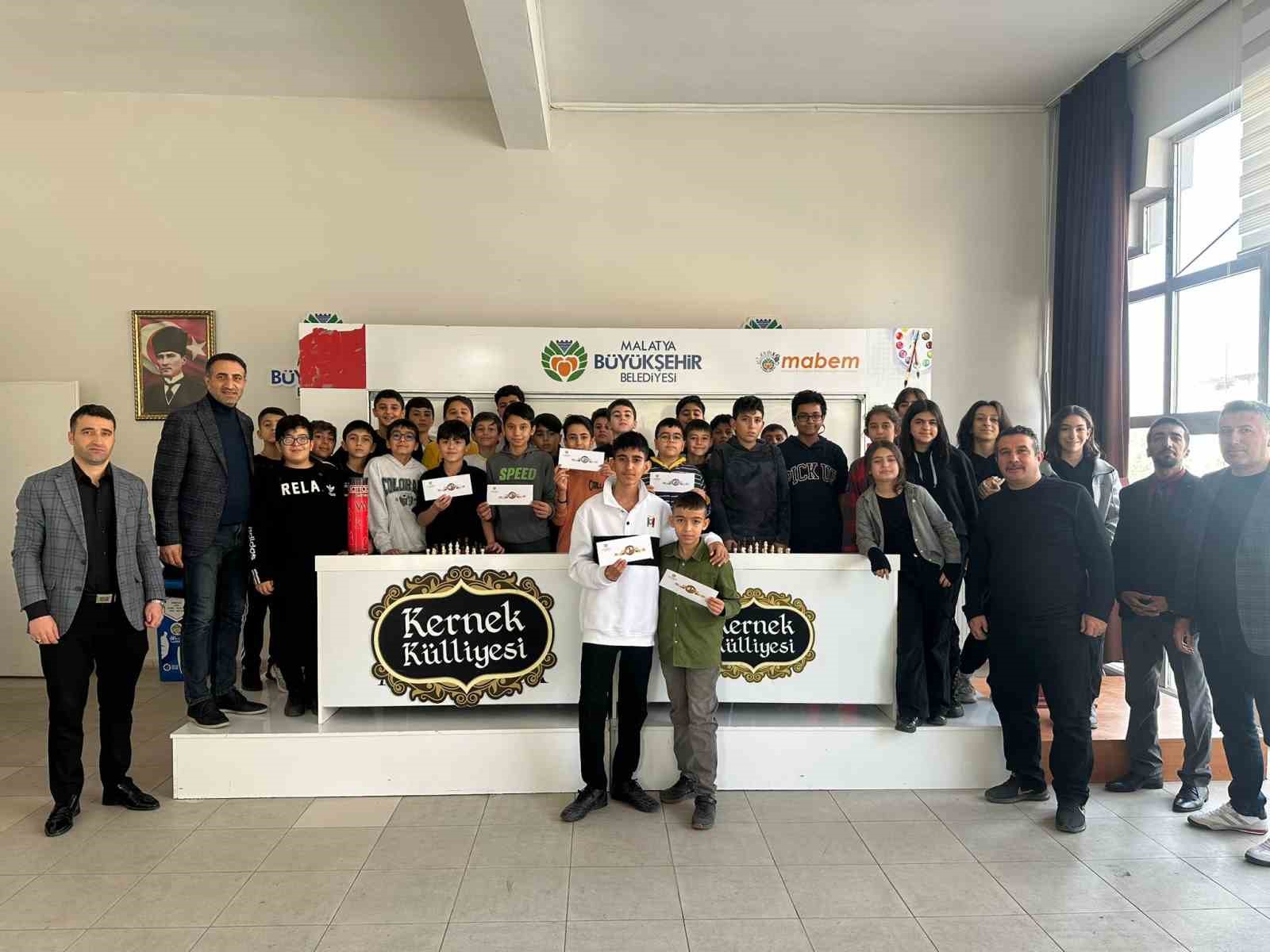 Santran&ccedil; turnuvasında dereceye girenler belli oldu
