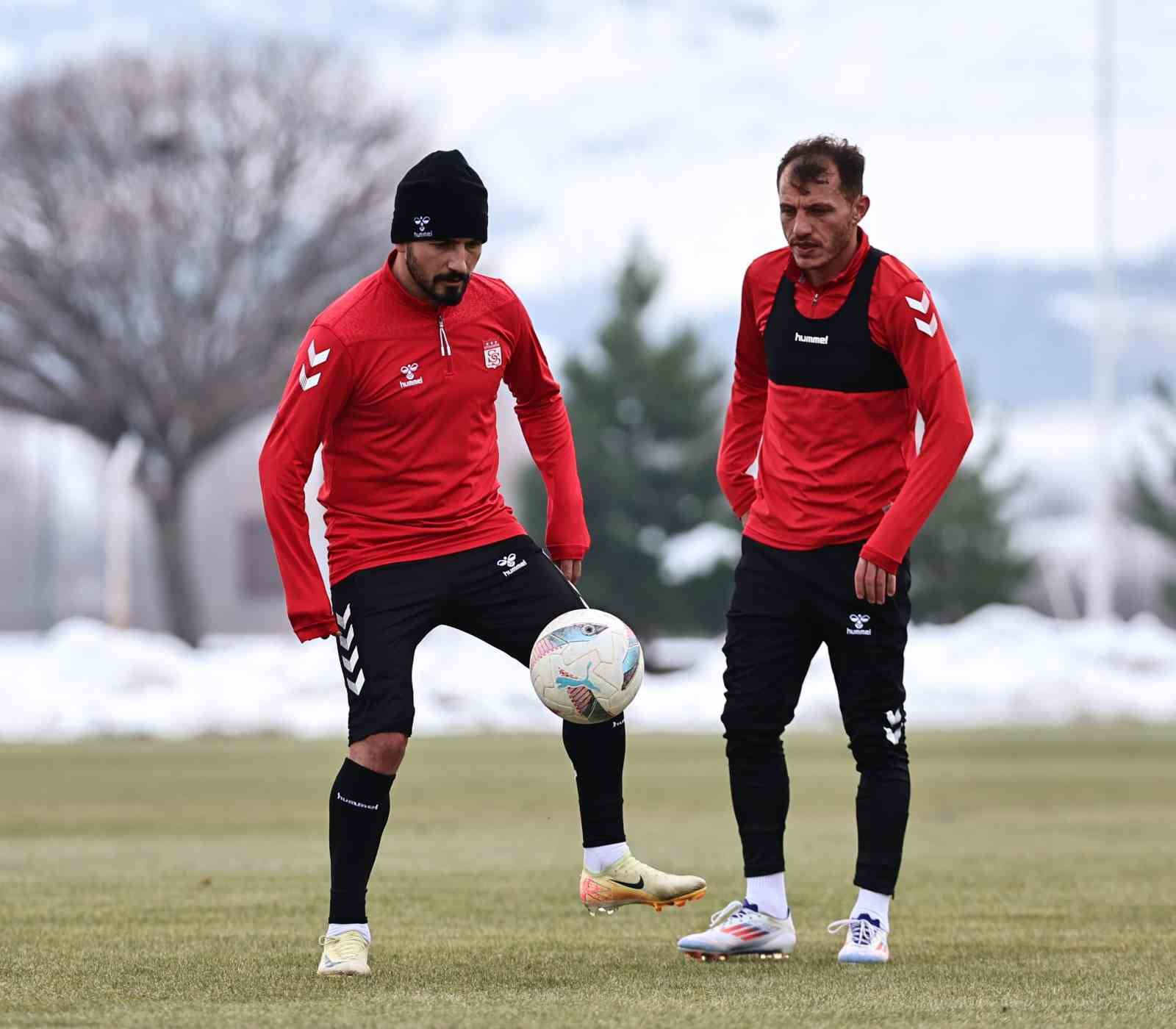 Sivasspor, Galatasaray ma&ccedil;ı hazırlıklarına devam etti

