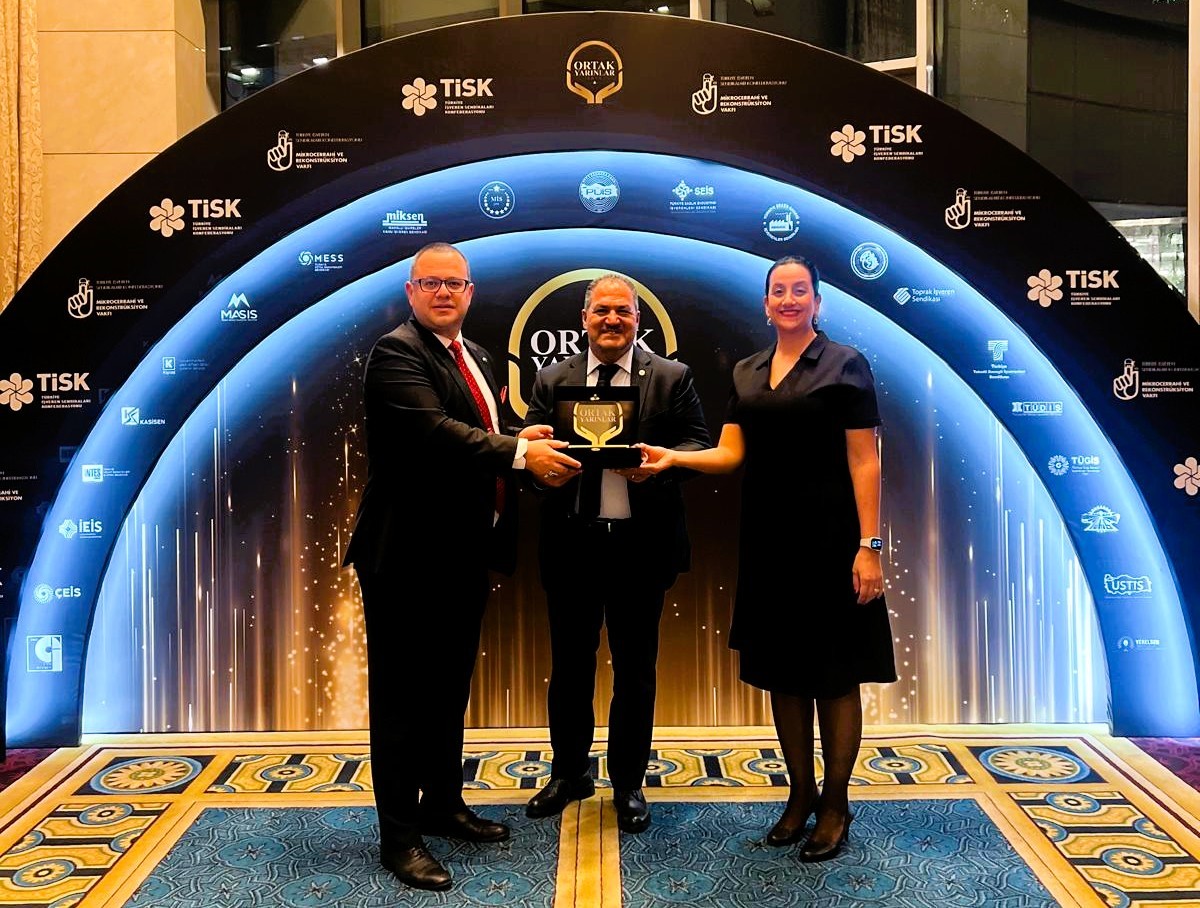 DSO Başkanı Kasapoğlu: “Bu ödülü kadın sanayicilerimize armağan ediyoruz”