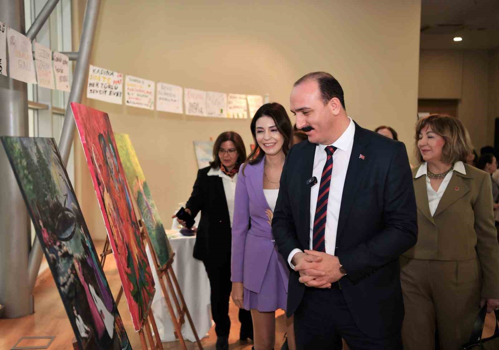 Konyaaltı, kadının gücünü sanatla kutladı
