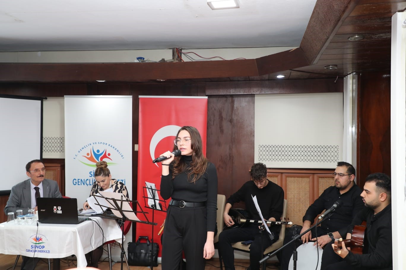 Sinop&rsquo;ta &rsquo;Muin&uuml;ddin S&uuml;leyman Pervane&rsquo; konferansı
