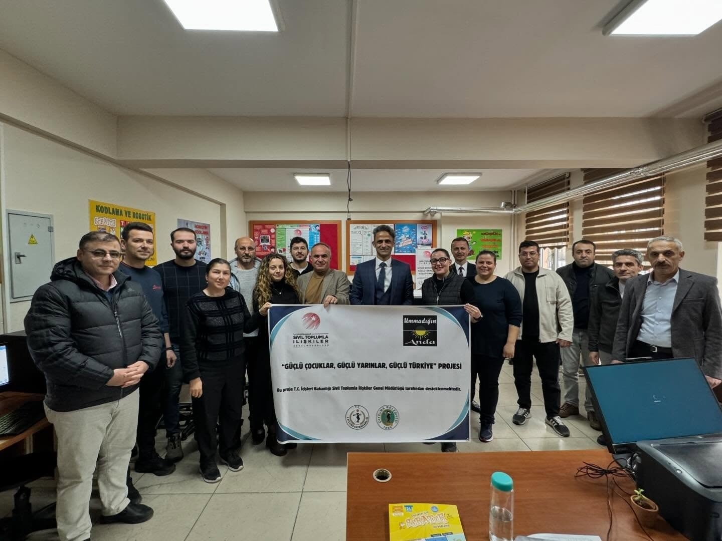 Çaycuma’da robotik kodlama eğitici eğitimi düzenlendi