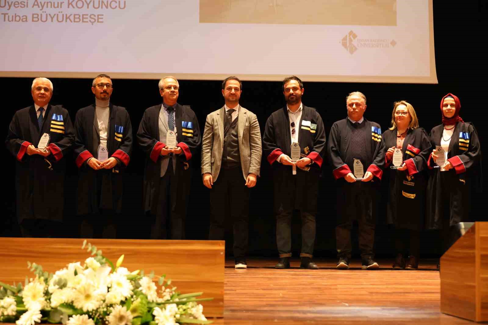 Hasan Kalyoncu &Uuml;niversitesi akademik &ouml;d&uuml;lleri sahiplerini bulacak
