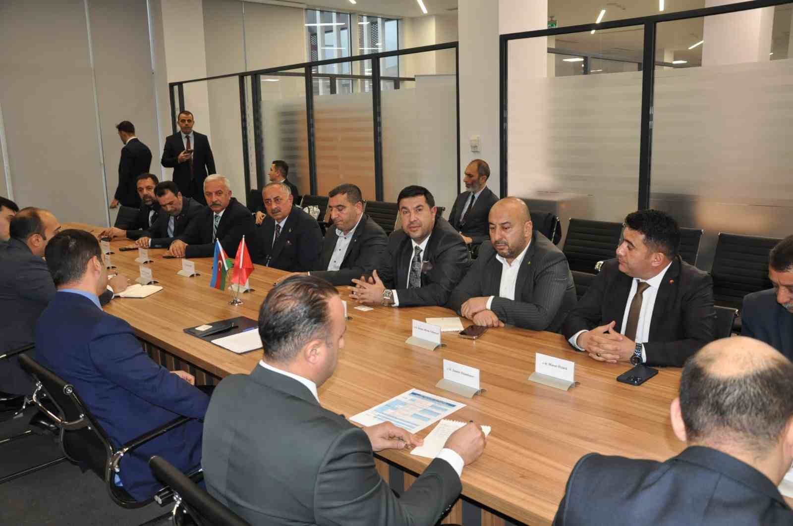 Kars ile Azerbaycan arasında tarım, turizm, lojistik ve sanayi sekt&ouml;r&uuml;nde iş birliği yapılacak
