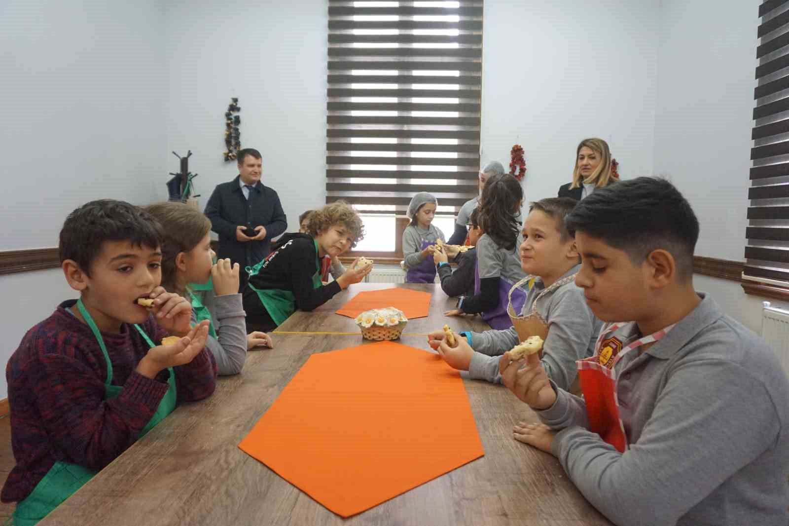 &Ouml;ğrenciler, tarihin g&ouml;lgesinde geleceğe hazırlanıyorlar
