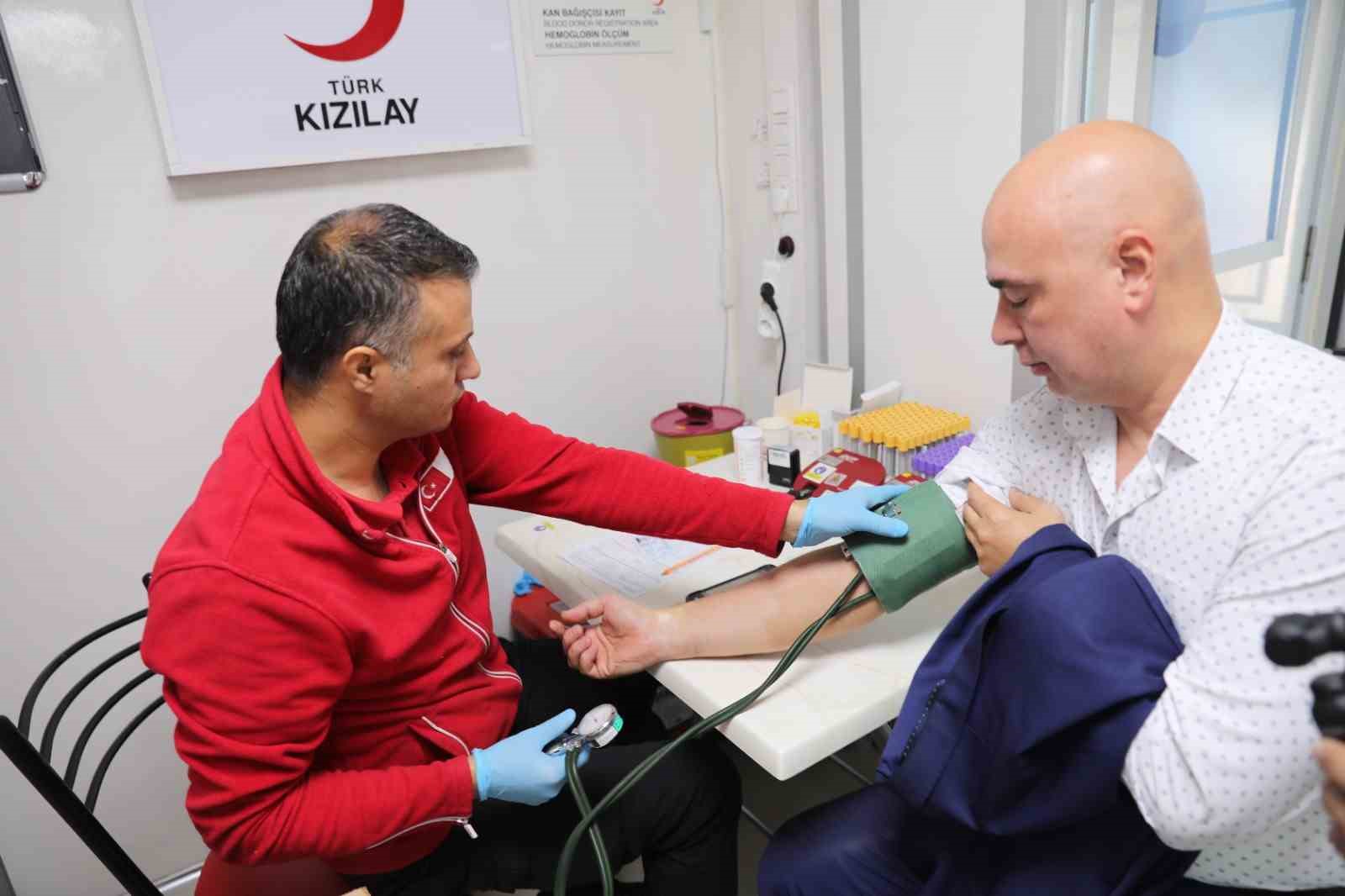 Y&uuml;reğir Belediyesinden kan bağışı kampanyası
