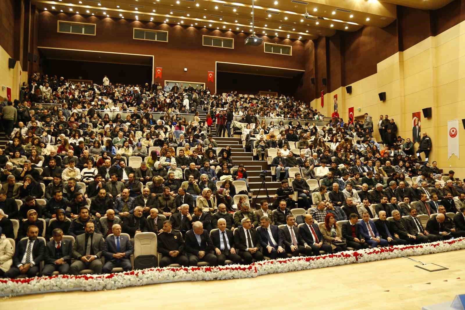 Dr. Mustafa Çalık ölümünün 1. Yıldönümünde Gümüşhane’de anıldı