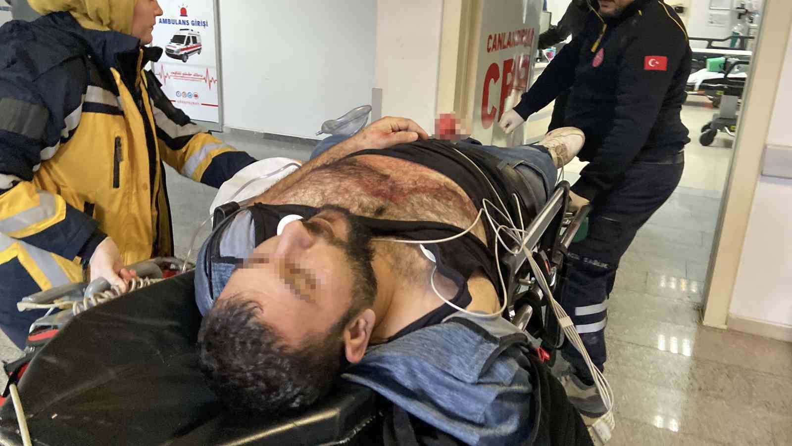 Bıçaklı alacak-verecek kavgası kamerada