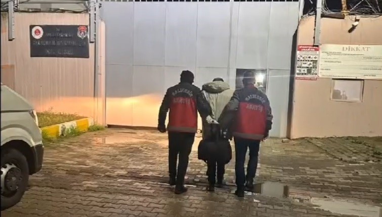 &Ccedil;alınan ara&ccedil; i&ccedil;in 1 milyon TL fidye isteyenlere polis ş&uuml;phelilere g&ouml;z a&ccedil;tırmadı
