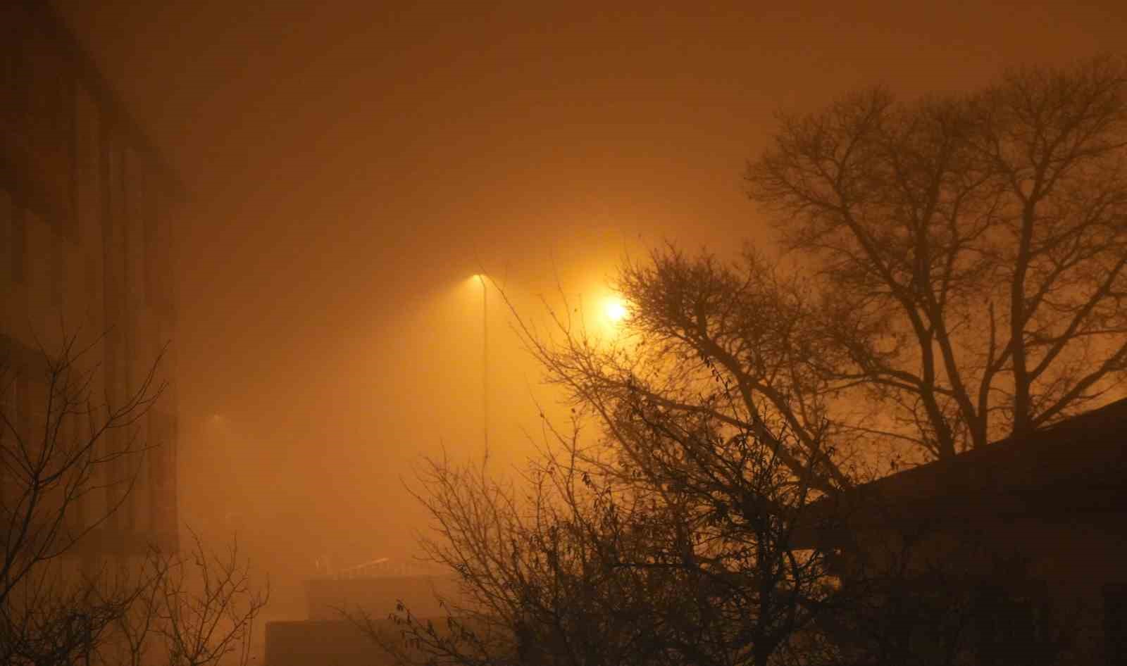 Erzincan güne sisle uyandı
