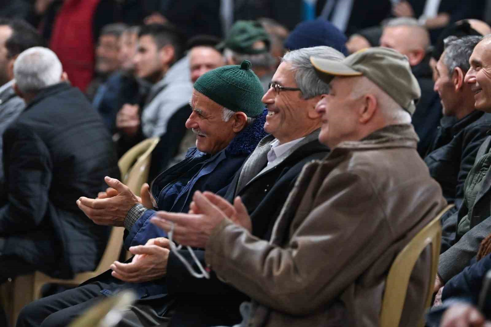 Başkan Akın&rsquo;dan Bigadi&ccedil;&rsquo;e m&uuml;jde &uuml;st&uuml;ne m&uuml;jde
