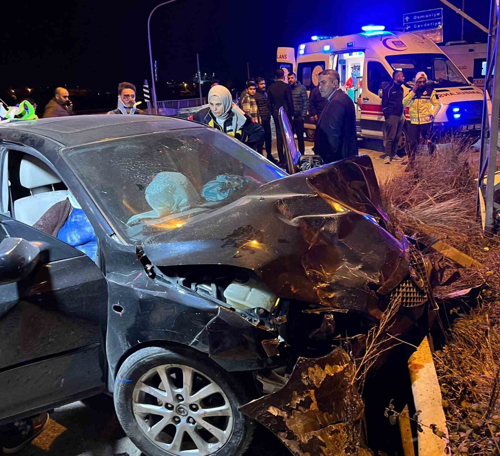 Osmaniye’de iki otomobil çarpıştı: 1 ölü, 2 yaralı