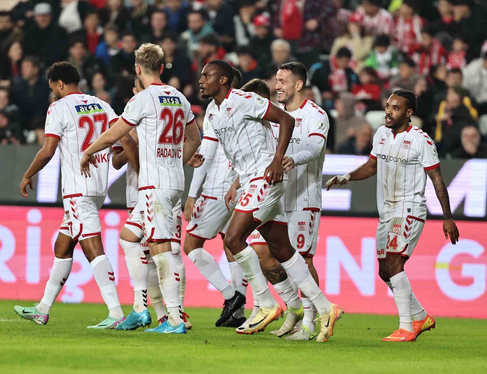 Sivasspor kötü gidişe son vermek istiyor
