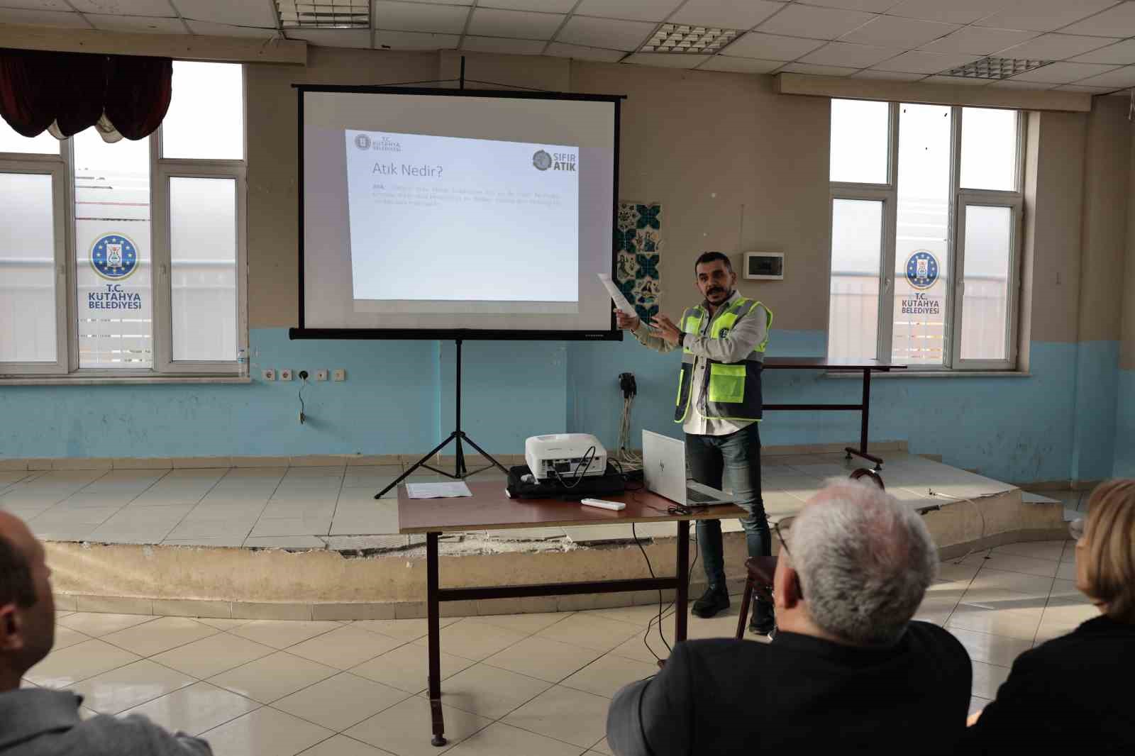 Kütahya Belediyesi’nden afet ve sıfır atık eğitimleri