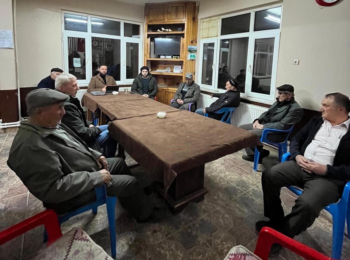 Hisarcık M&uuml;ft&uuml;l&uuml;ğ&uuml;nden k&ouml;y kahvelerinde sohbet programı
